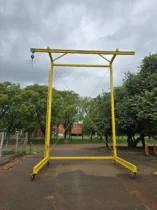 PÓRTICO MÓVEL EM FORMATO C